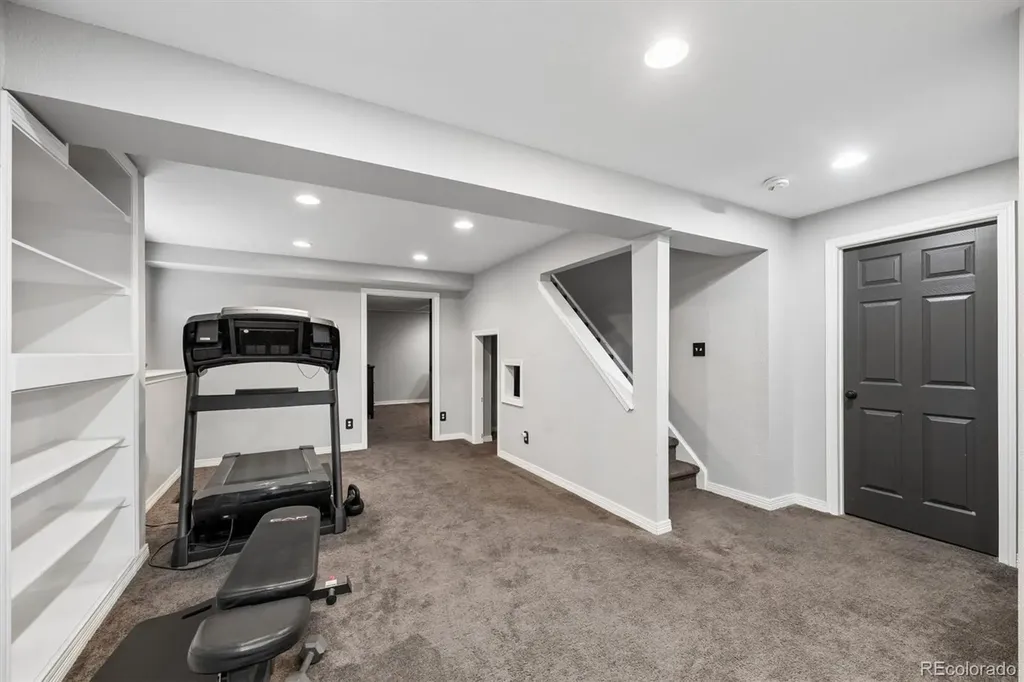 9962 Hawthorne Street Highlands Ranch CO 80126