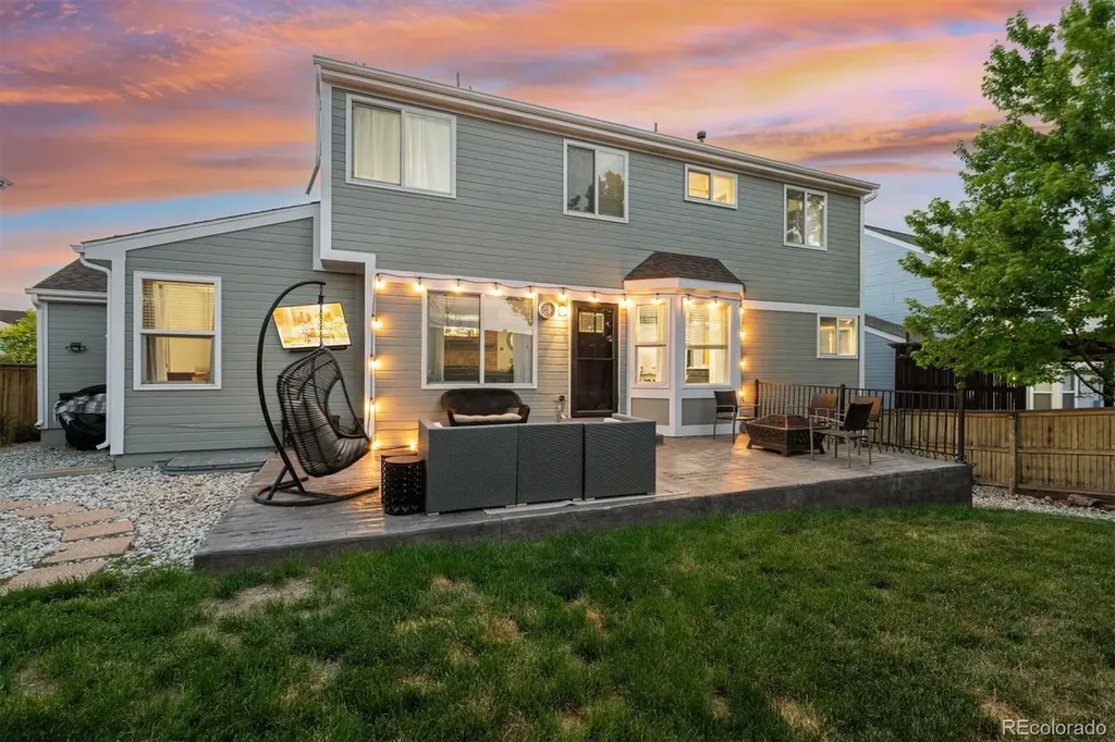 9962 Hawthorne Street Highlands Ranch CO 80126