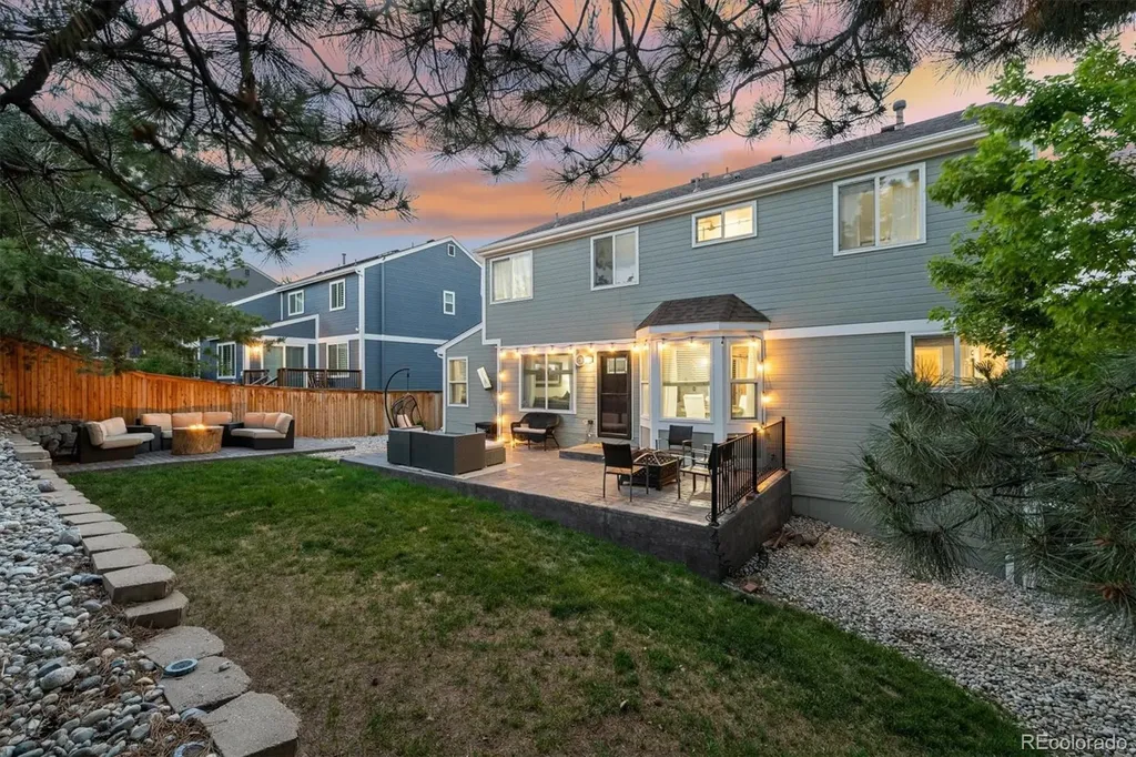 9962 Hawthorne Street Highlands Ranch CO 80126