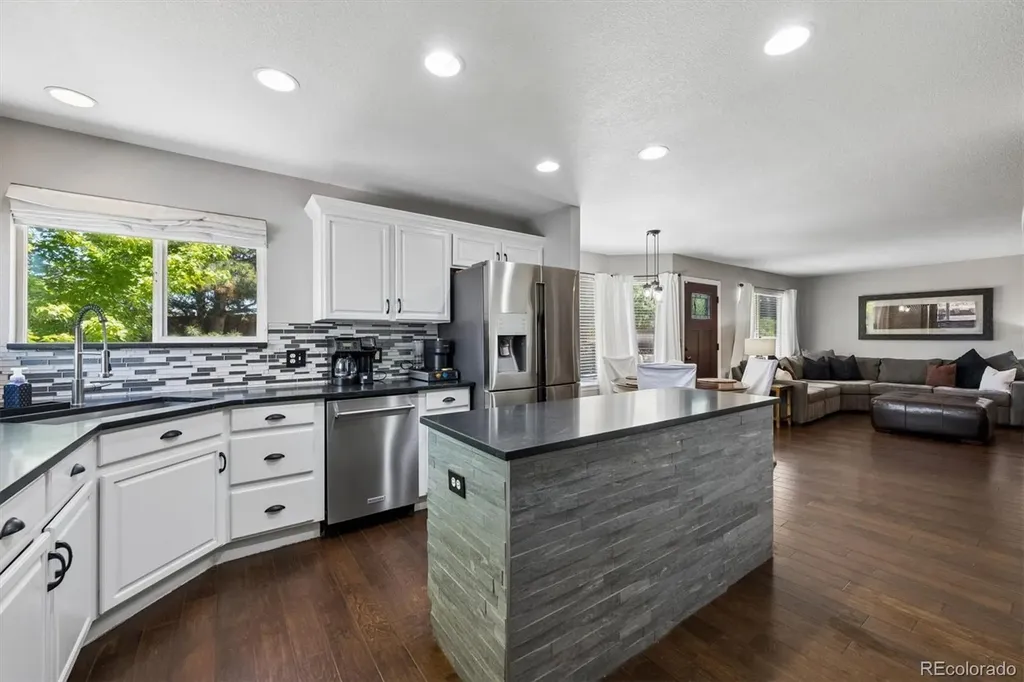 9962 Hawthorne Street Highlands Ranch CO 80126