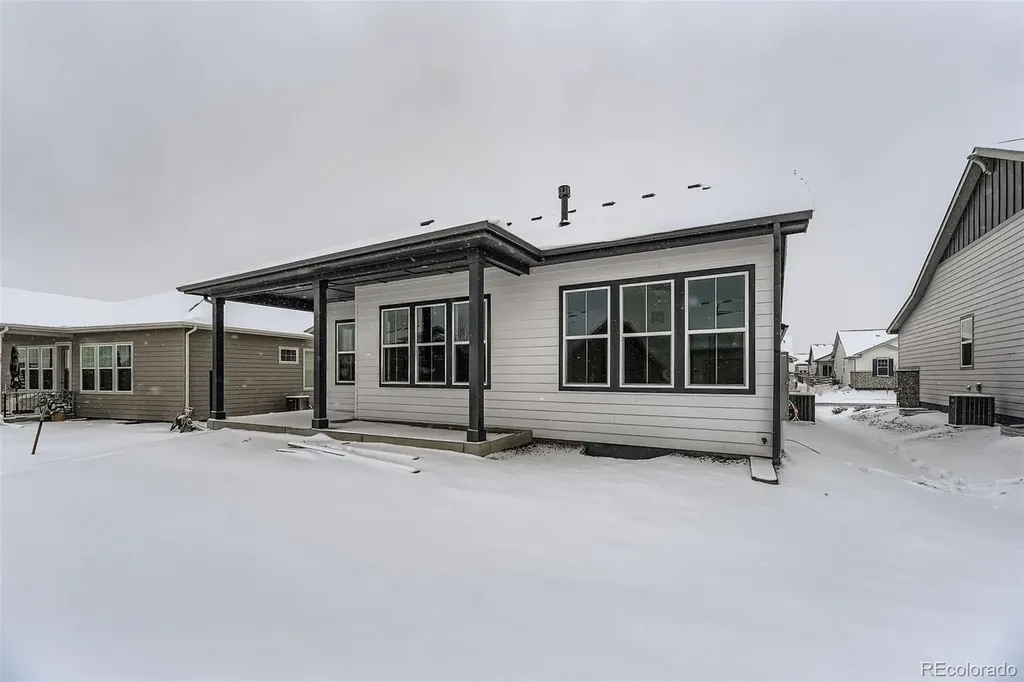 8895 S Riviera Way Aurora CO 80016