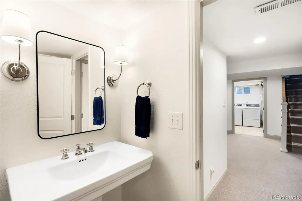 1224 Glencoe Street Denver CO 80220