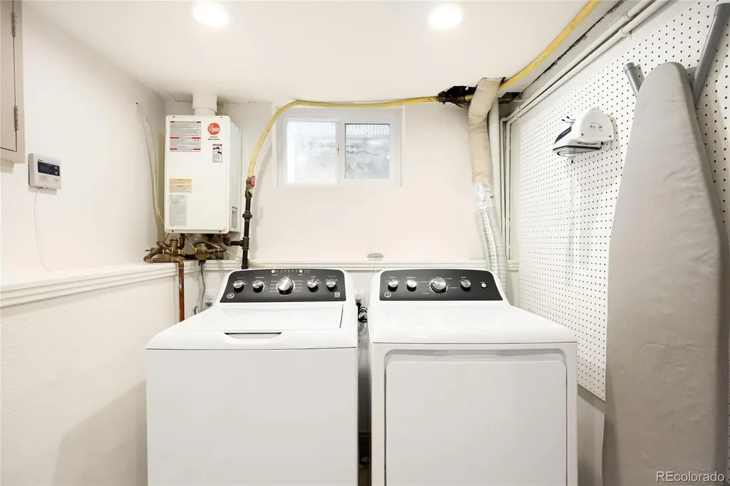 1224 Glencoe Street Denver CO 80220