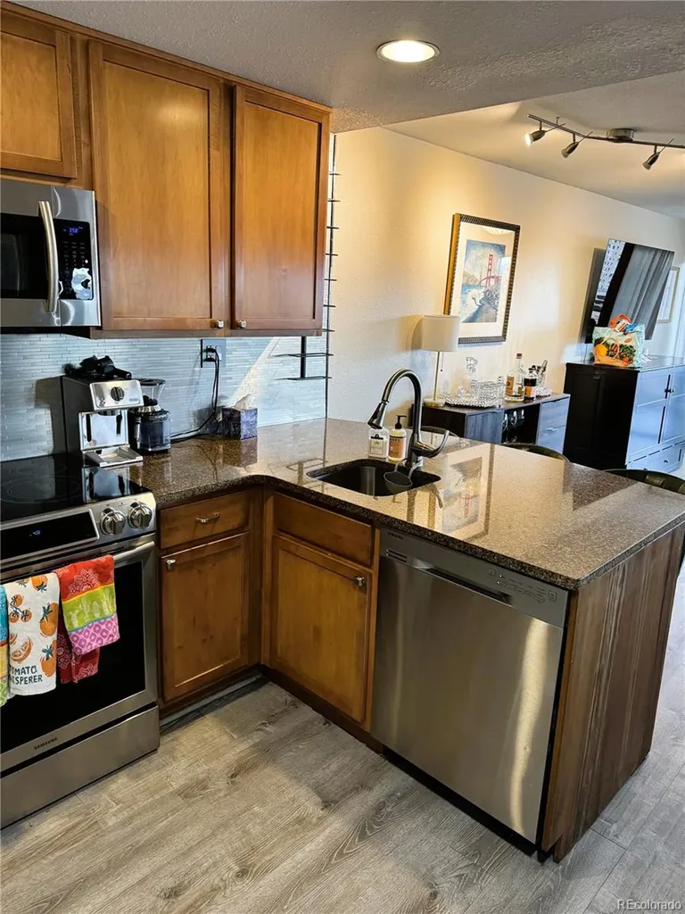 100 Park Avenue Denver CO 80205