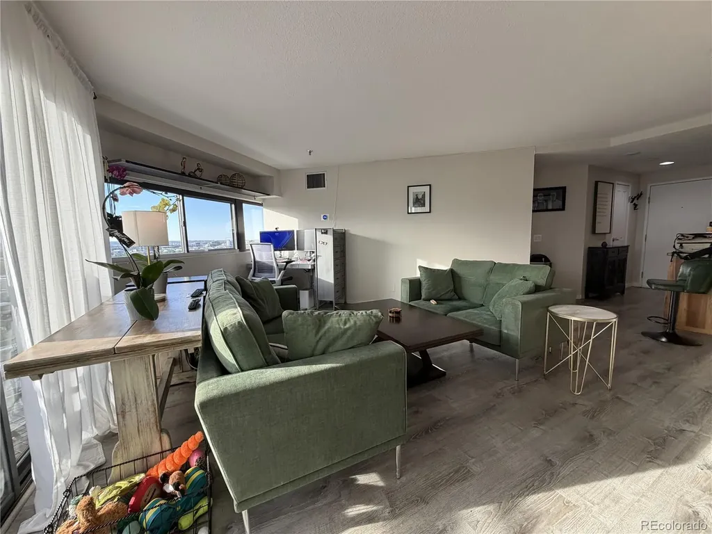100 Park Avenue Denver CO 80205