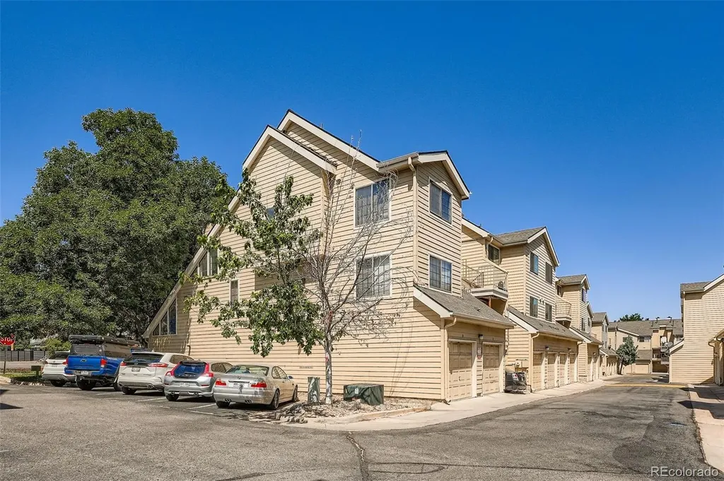 950 S Dahlia Street Denver CO 80246