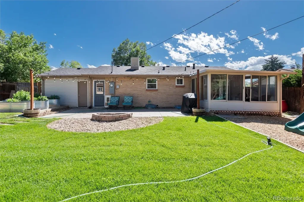 362 S Salem Street Aurora CO 80012