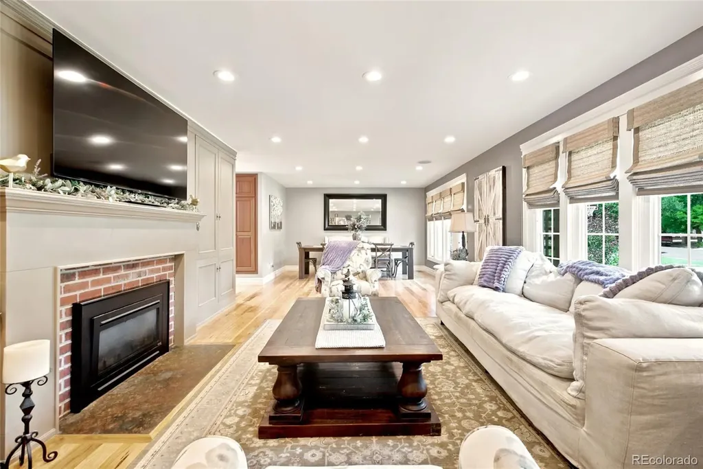 3545 S Elkhart Street Aurora CO 80014
