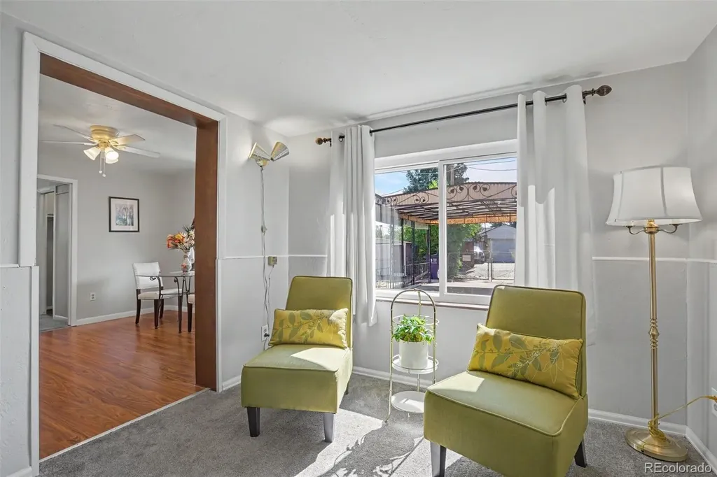 2856 N Madison Street Denver CO 80205