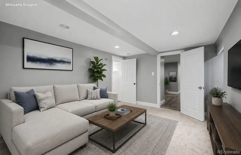 2080 N Clarkson Street Denver CO 80205