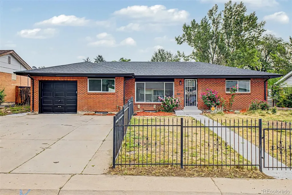 2318 S Perry Street Denver CO 80219
