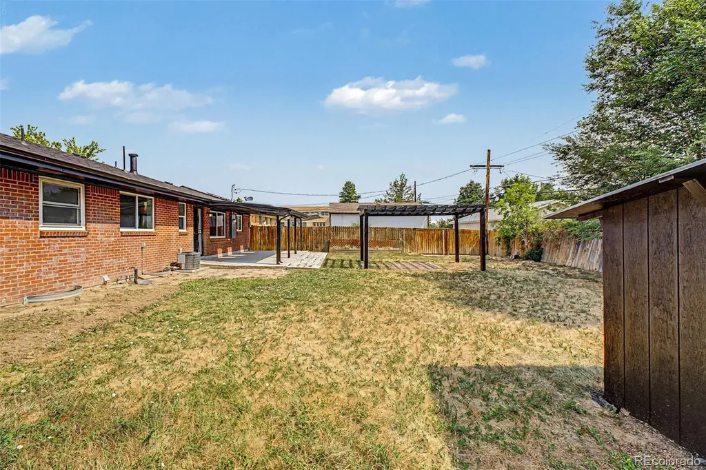 2318 S Perry Street Denver CO 80219