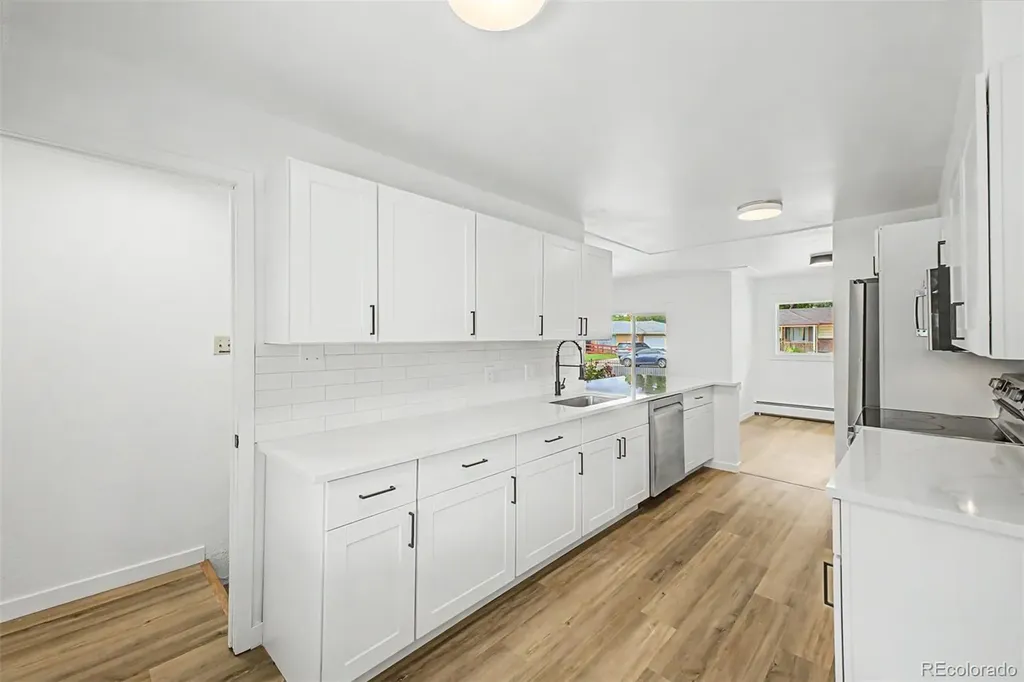 2318 S Perry Street Denver CO 80219