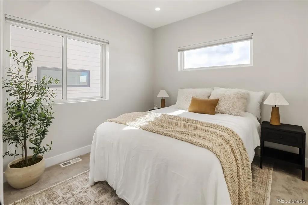 1467 N Locust Street Denver CO 80220