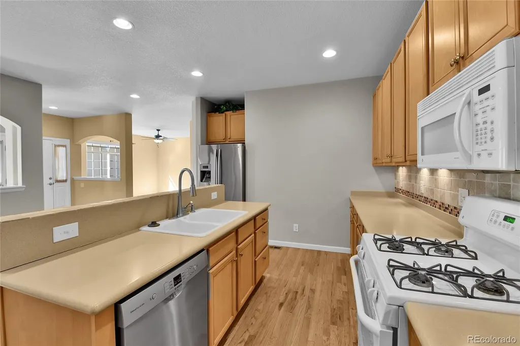 22448 E Plymouth Circle Aurora CO 80016