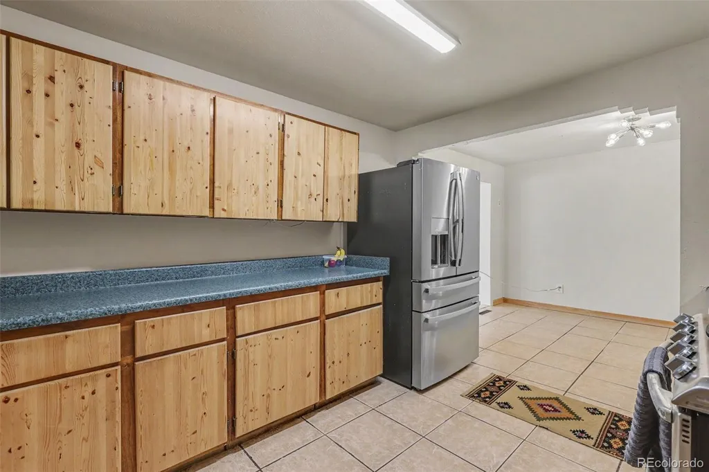 933 Nelson Street Lakewood CO 80215