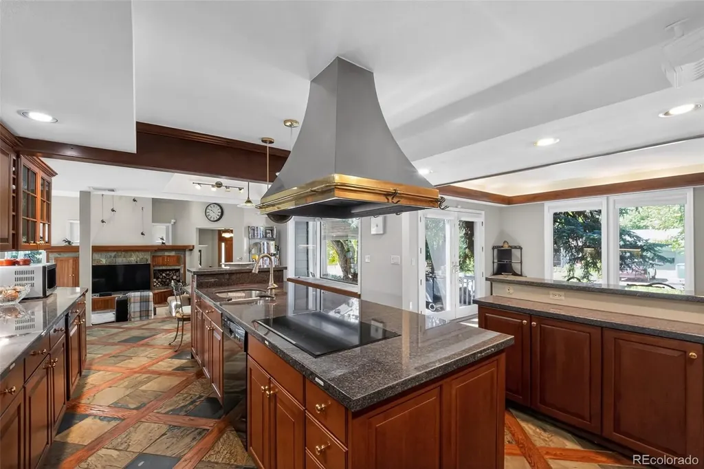 1820 Glen Ayr Drive Lakewood CO 80215