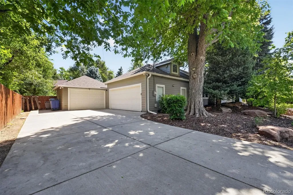 1820 Glen Ayr Drive Lakewood CO 80215