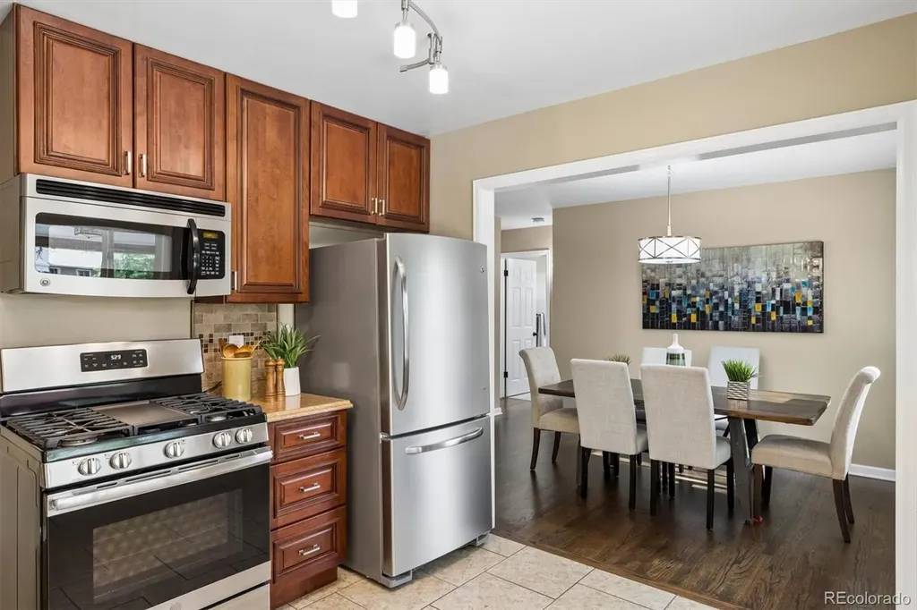 2811 S Yates Street Denver CO 80236