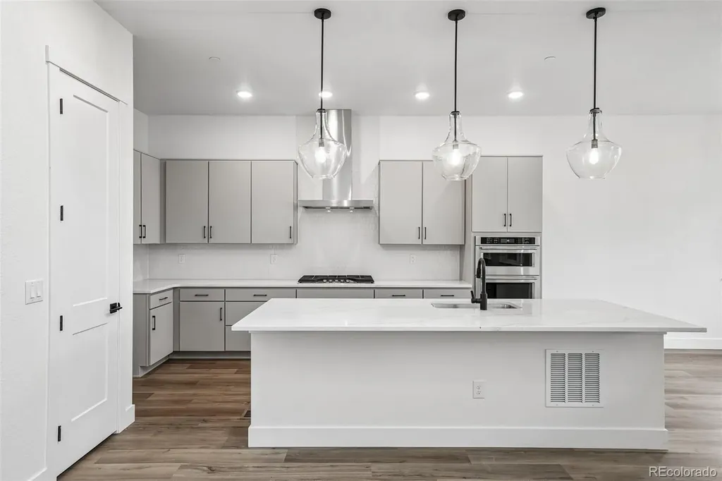 5610 W 142nd Avenue Broomfield CO 80020