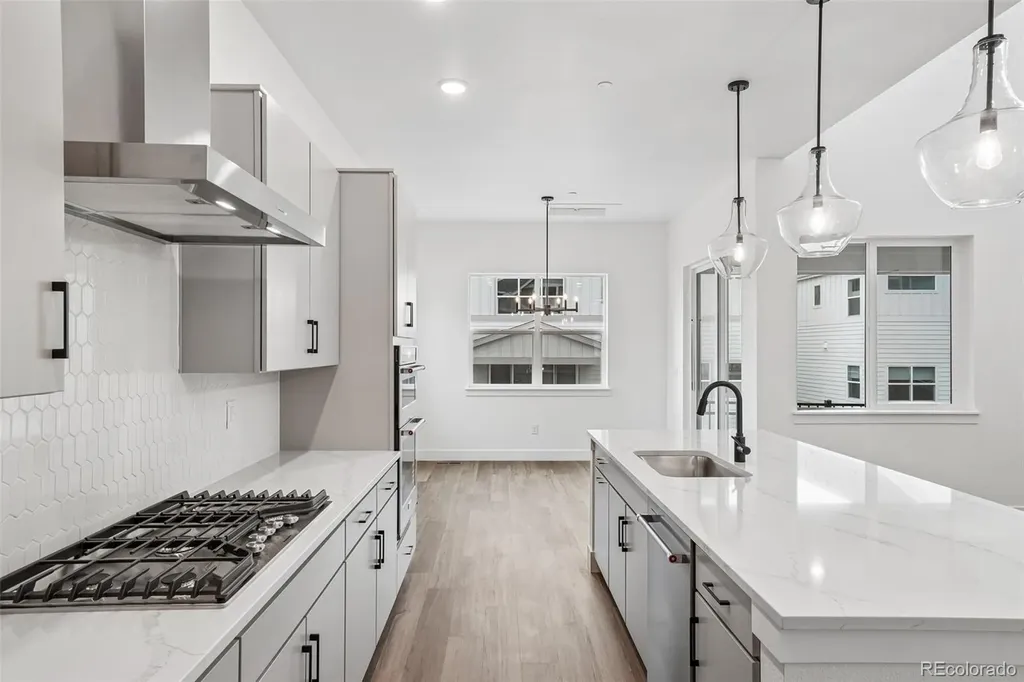 5610 W 142nd Avenue Broomfield CO 80020
