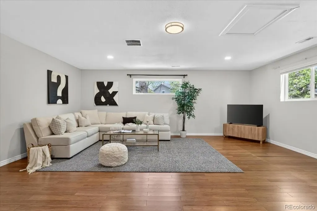 6161 S Niagara Way Centennial CO 80111