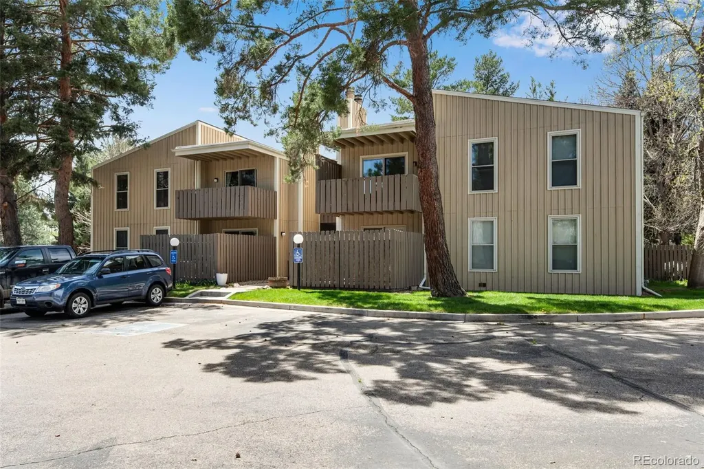 8050 Niwot Road Niwot CO 80503