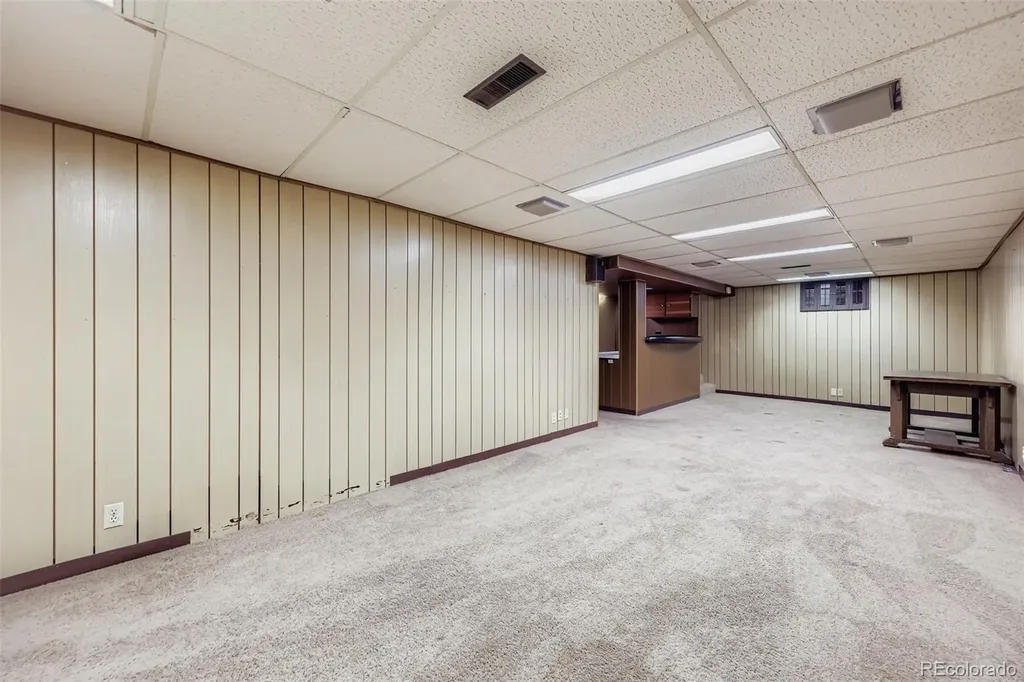 1693 S Elm Street Denver CO 80222