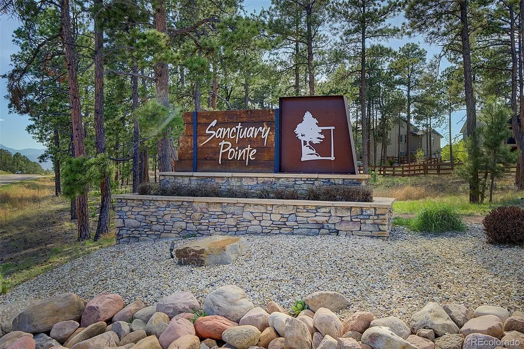 1558 Summerglow Lane Monument CO 80132
