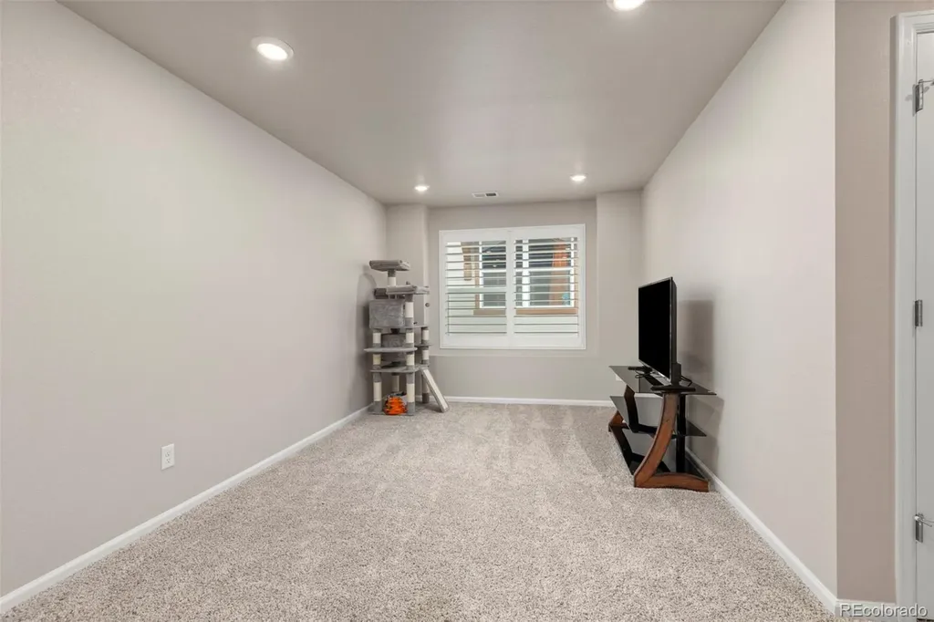 6078 N Lisbon Street Aurora CO 80019