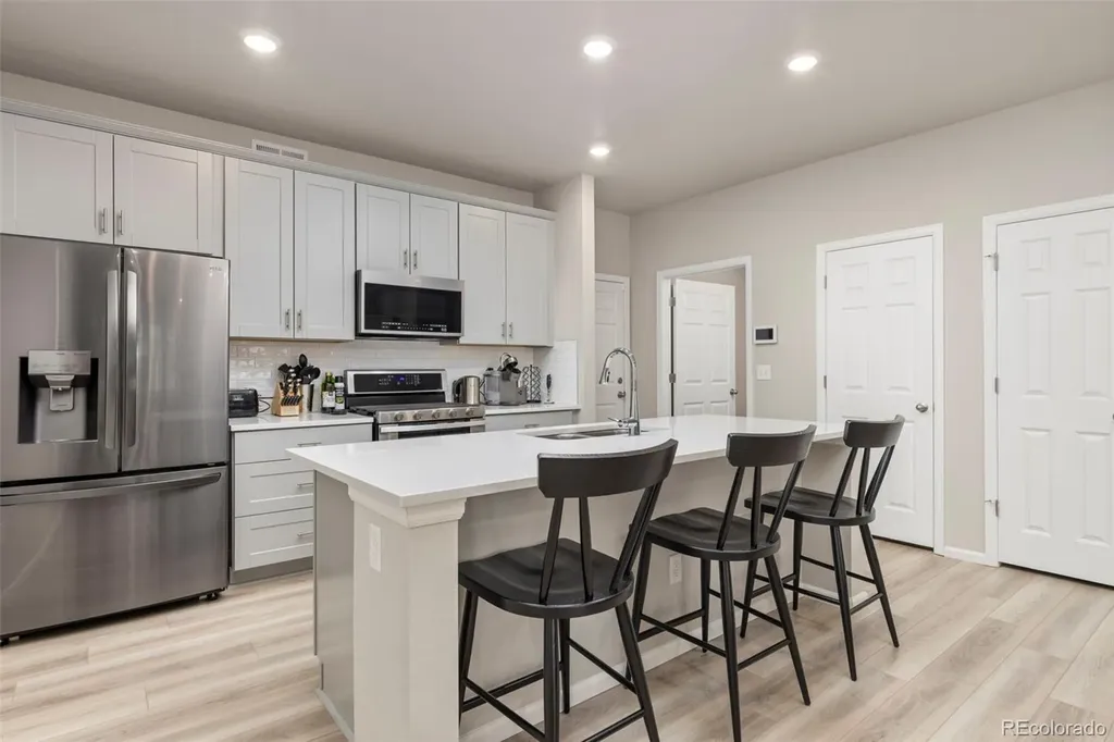 6078 N Lisbon Street Aurora CO 80019