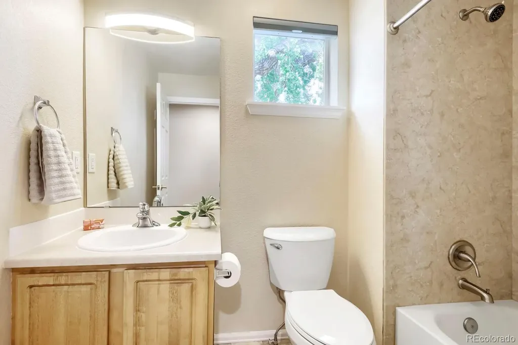 2261 Watersong Circle Longmont CO 80504