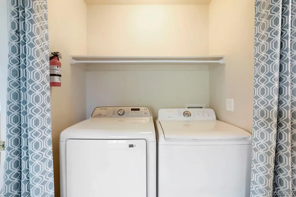 2261 Watersong Circle Longmont CO 80504