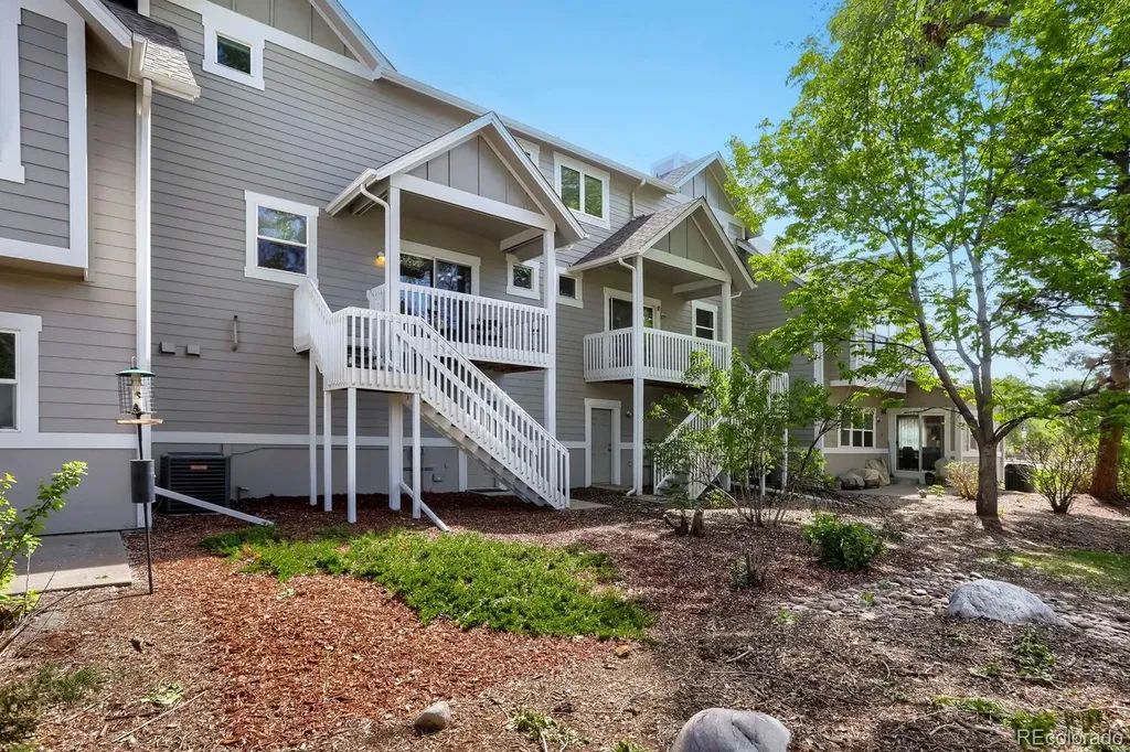 2261 Watersong Circle Longmont CO 80504