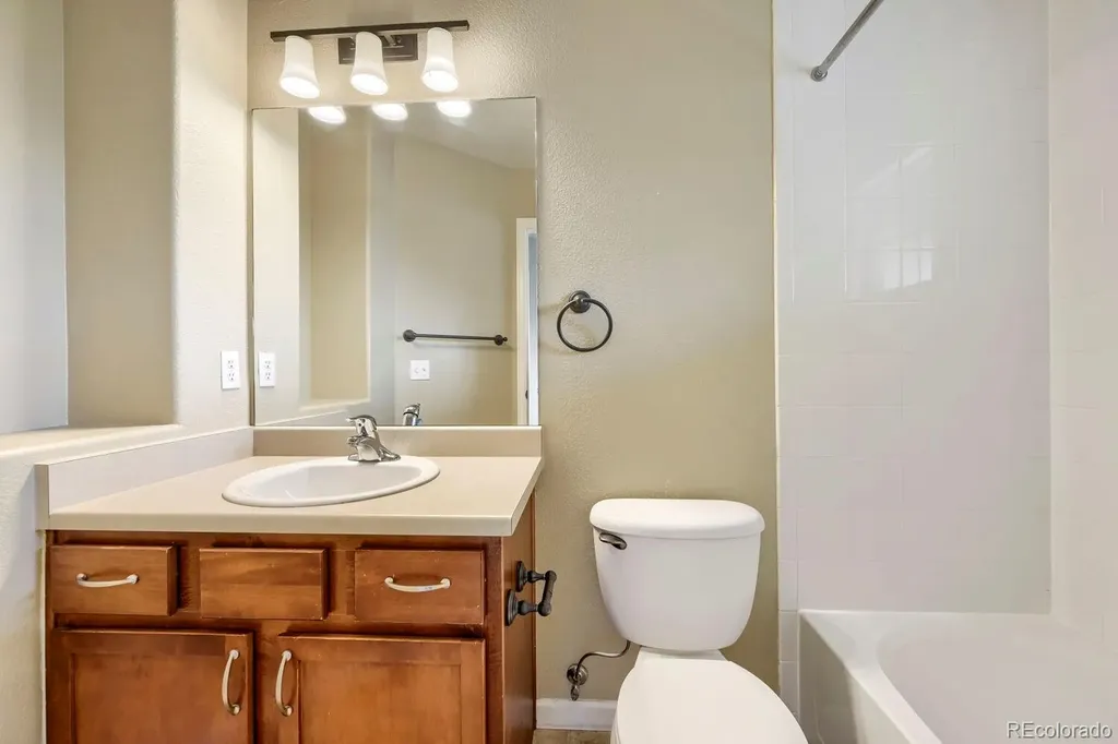 13516 Via Varra Broomfield CO 80020