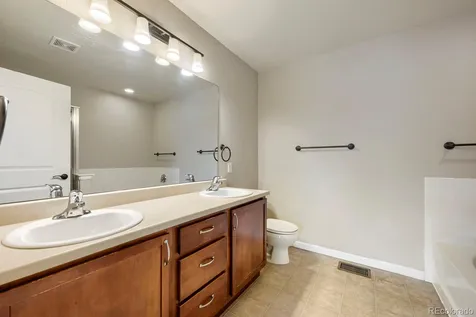 13516 Via Varra Broomfield CO 80020