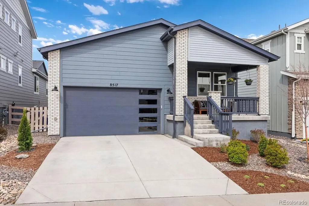 8517 Eckley Street Littleton CO 80125