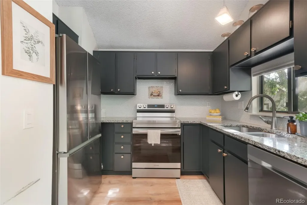 10229 E Peakview Avenue Englewood CO 80111