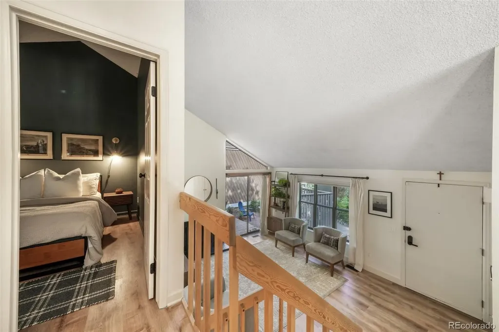 10229 E Peakview Avenue Englewood CO 80111
