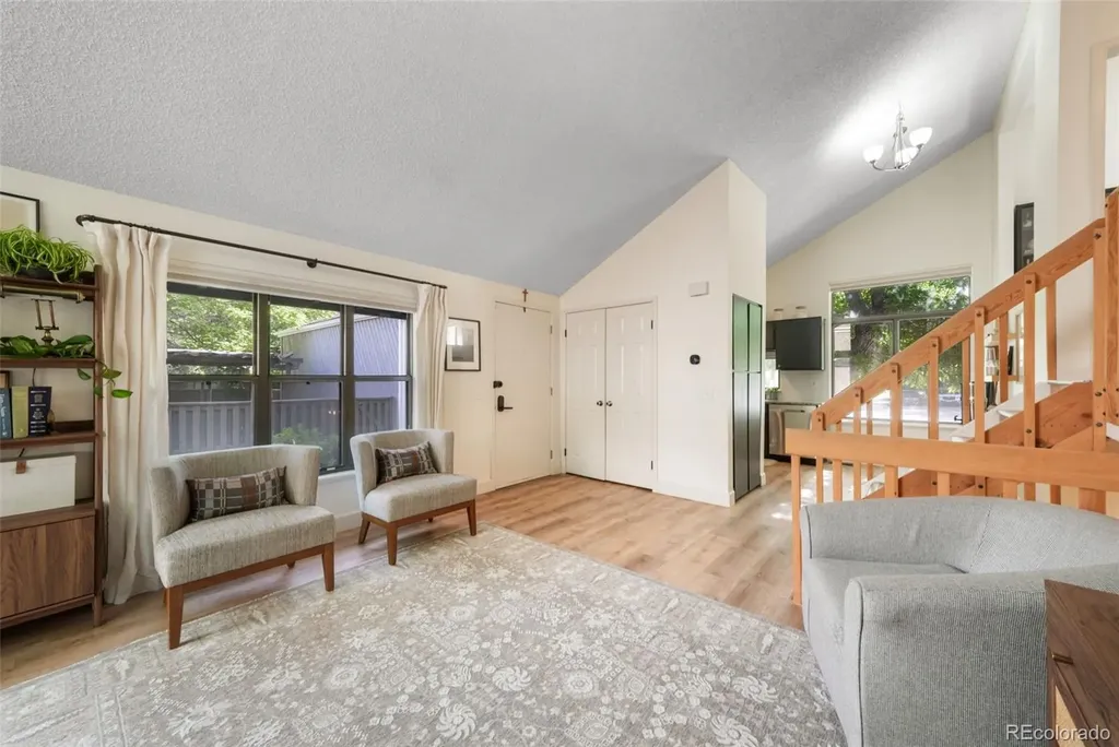 10229 E Peakview Avenue Englewood CO 80111