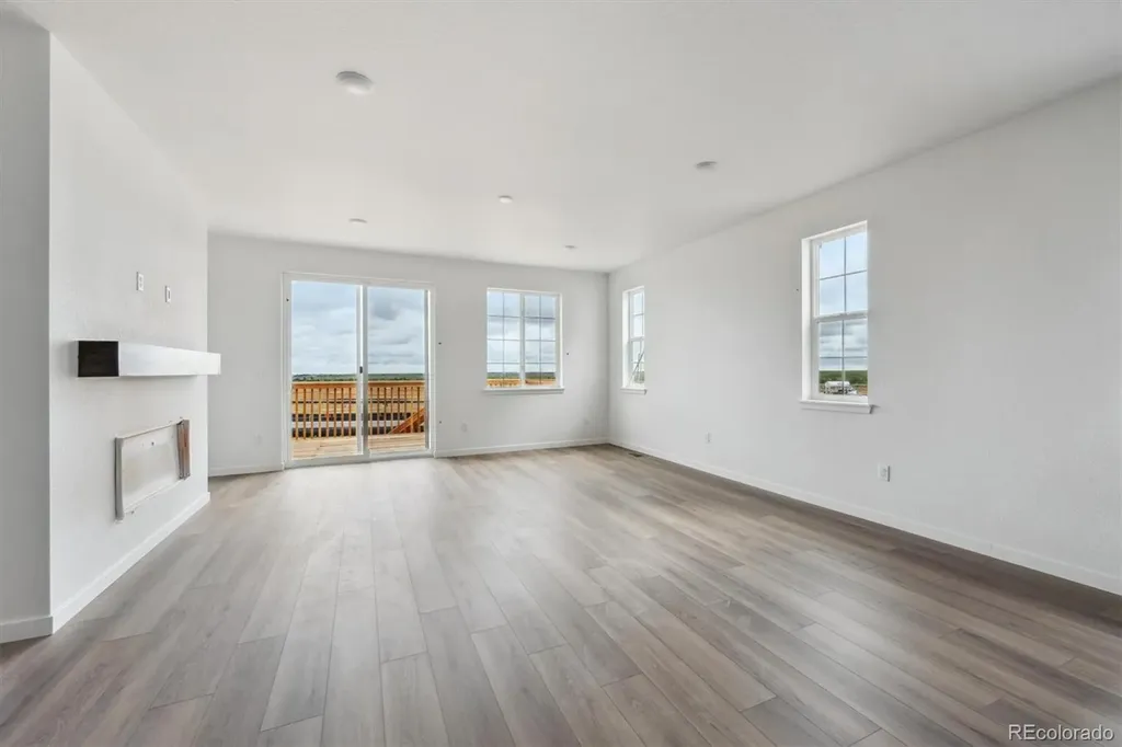 25283 E Warren Place Aurora CO 80018
