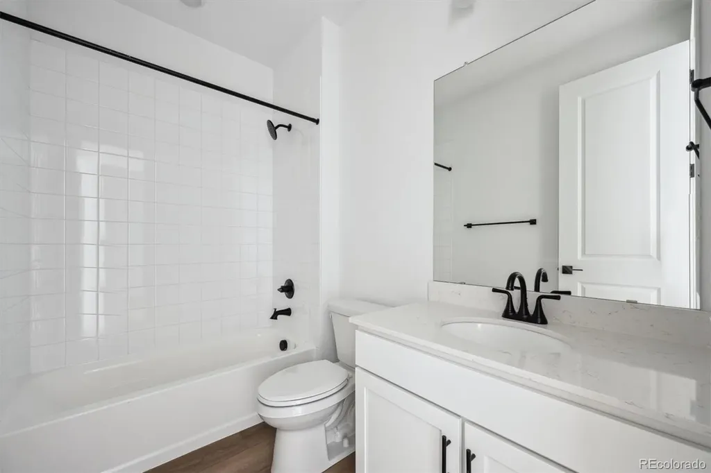 25283 E Warren Place Aurora CO 80018
