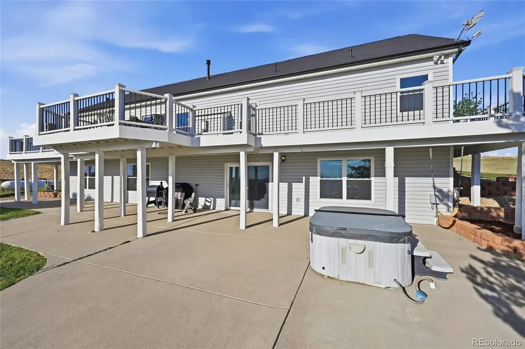 4153 S Lookout Hill Street Watkins CO 80137
