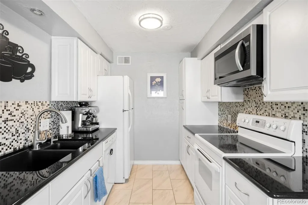 7395 E Eastman Avenue Denver CO 80231