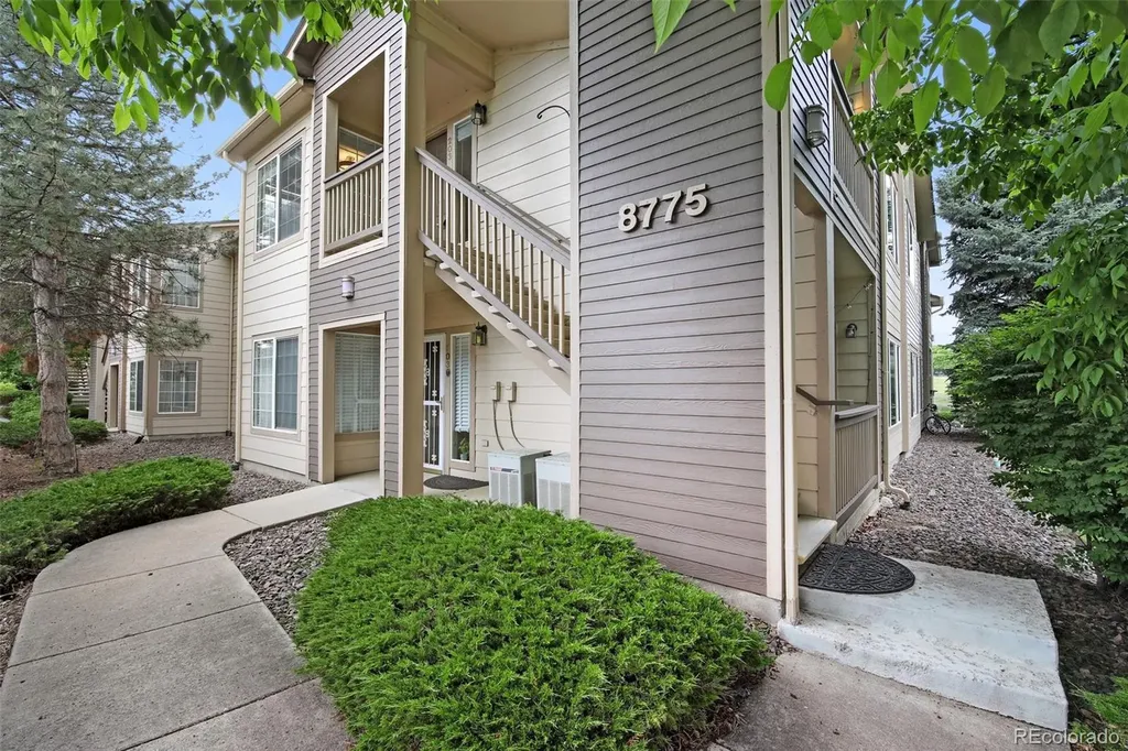 8775 W Berry Avenue Littleton CO 80123