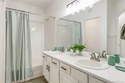 23043 E Ontario Drive Aurora CO 80016