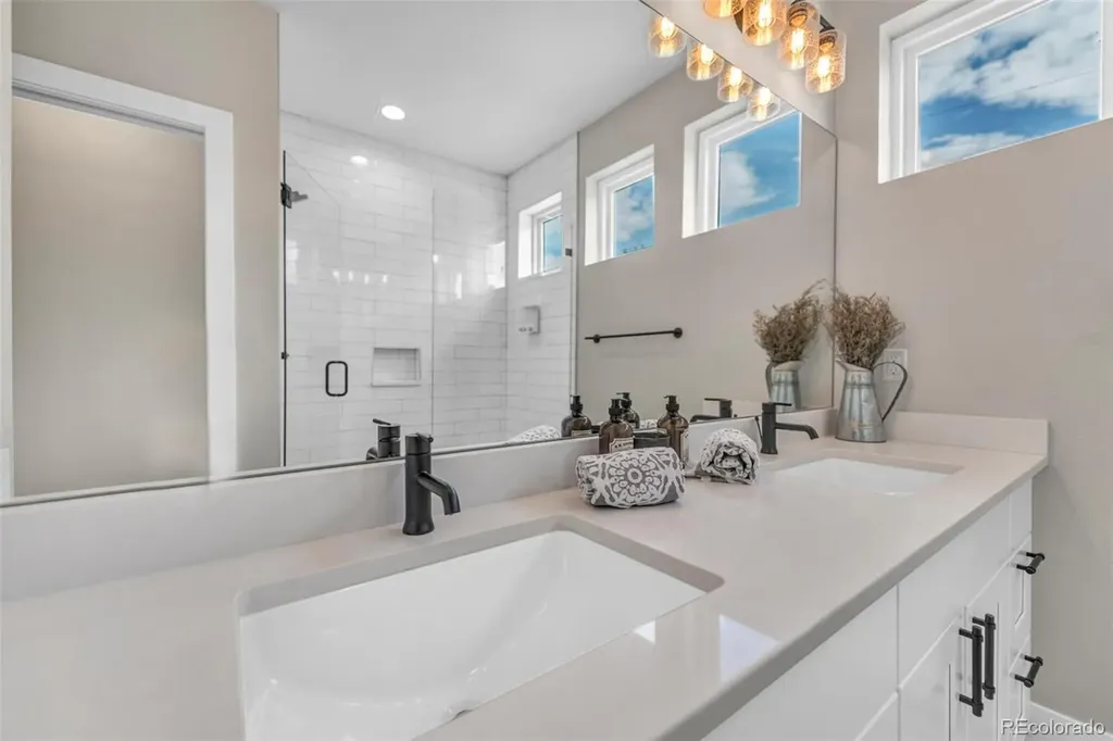 3219 W 19th Avenue Denver CO 80204