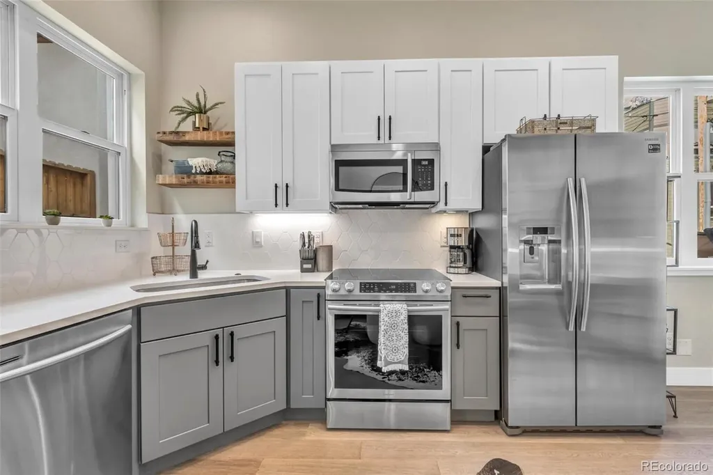 3219 W 19th Avenue Denver CO 80204
