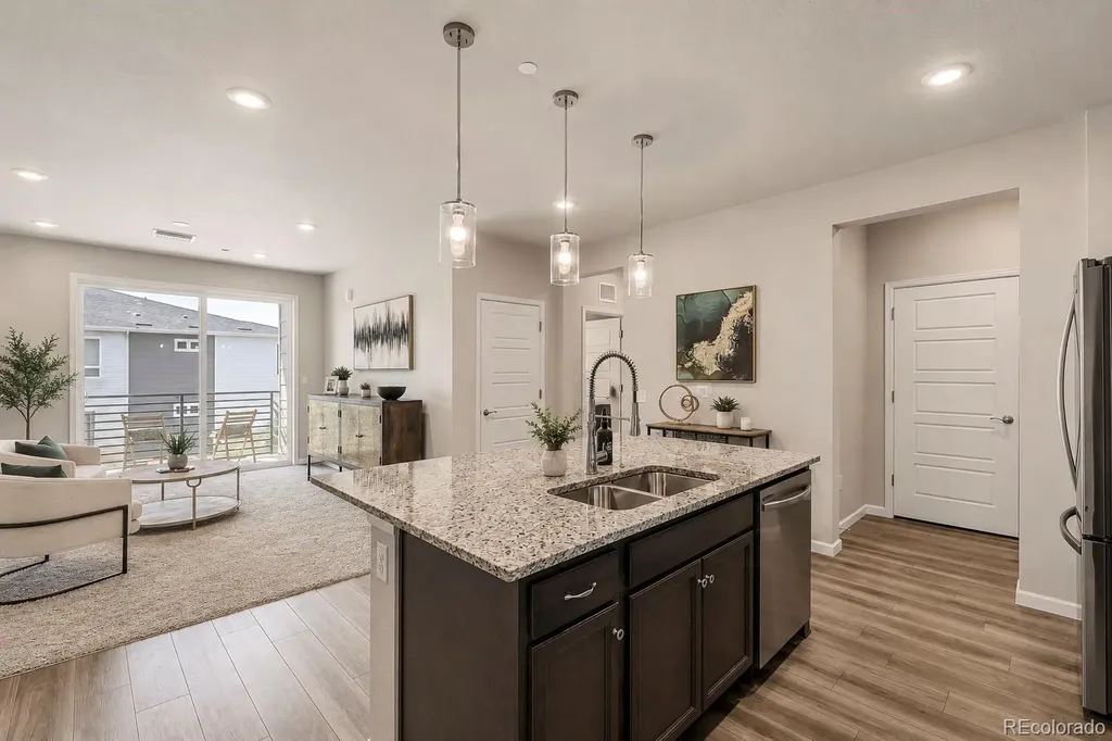 6153 N Ceylon Street Denver CO 80249
