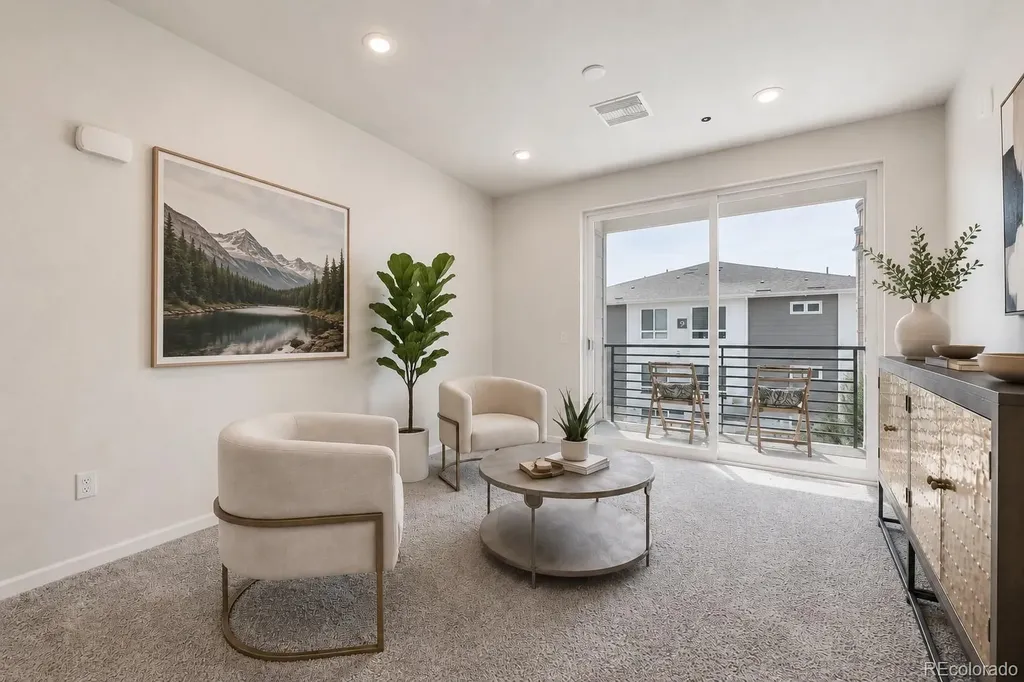 6153 N Ceylon Street Denver CO 80249